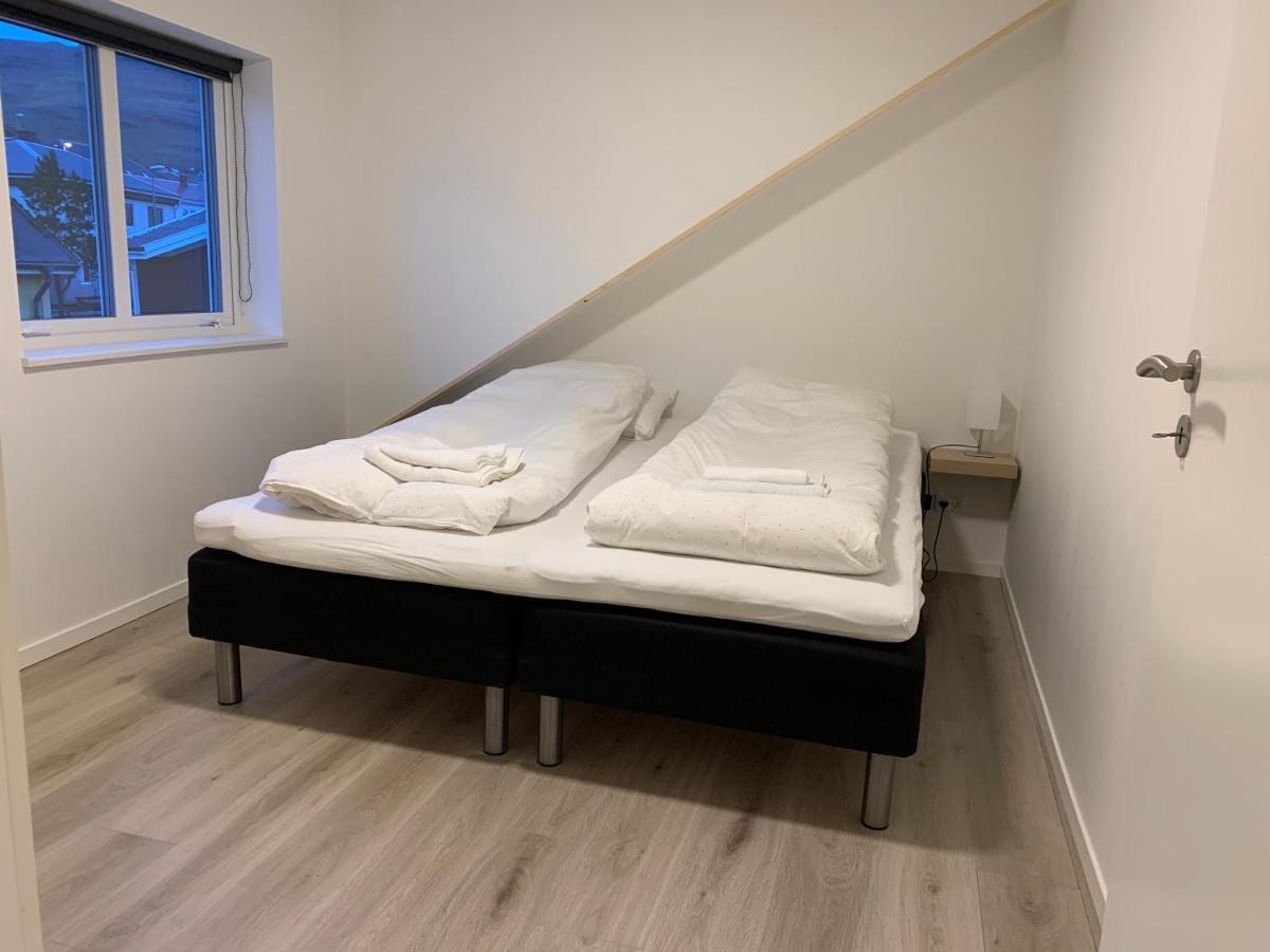 Spacious Apartment On N.P.Gota 8A, Klaksvik Exterior photo